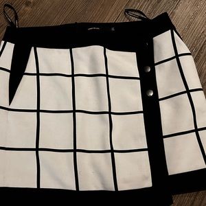 Karen Millen Skirt (white and black)